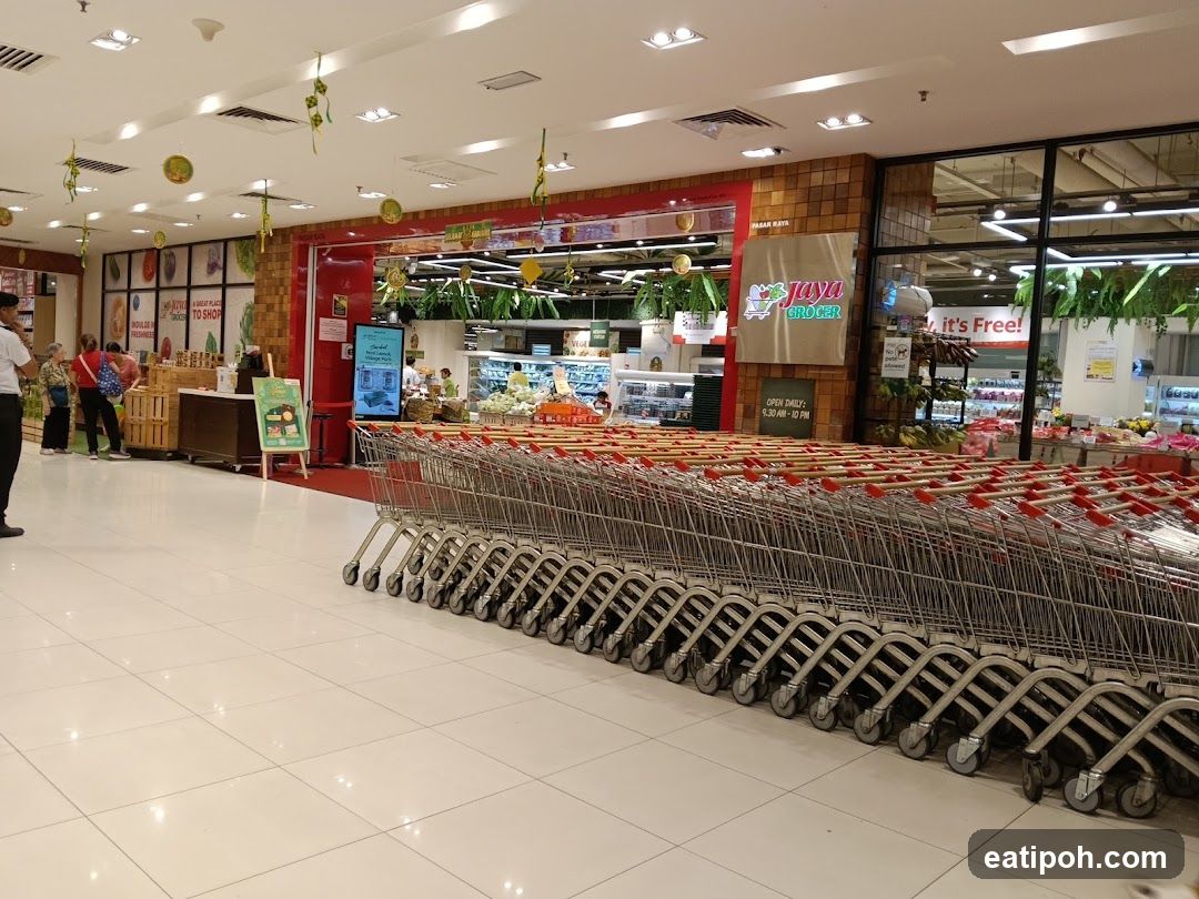 Jaya Grocer Interior