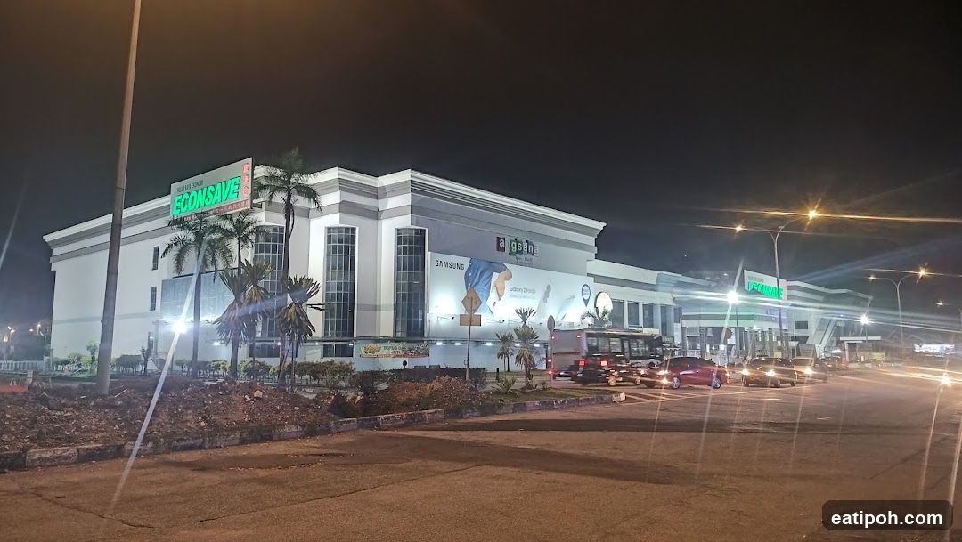 ECONSAVE Store Exterior at Night