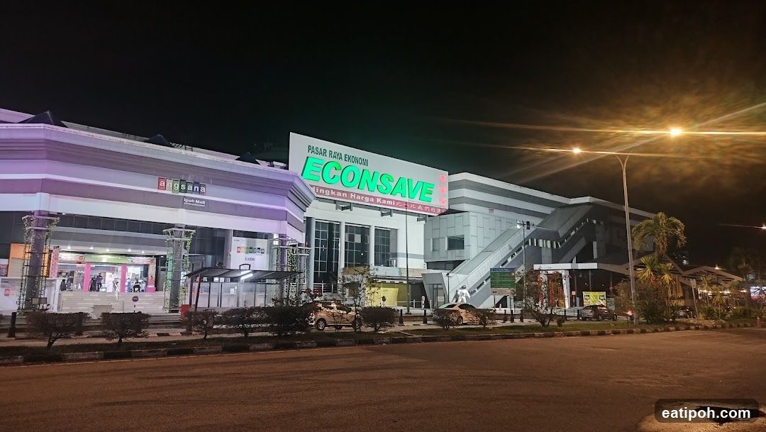 ECONSAVE Supermarket at Night
