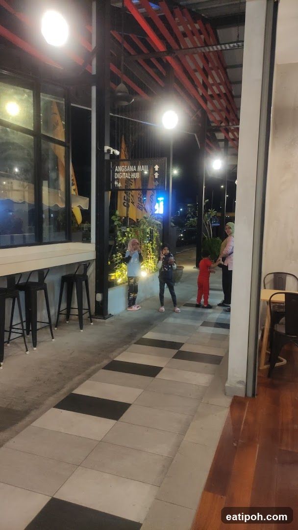 Ansa Mall Digital Hub Entrance
