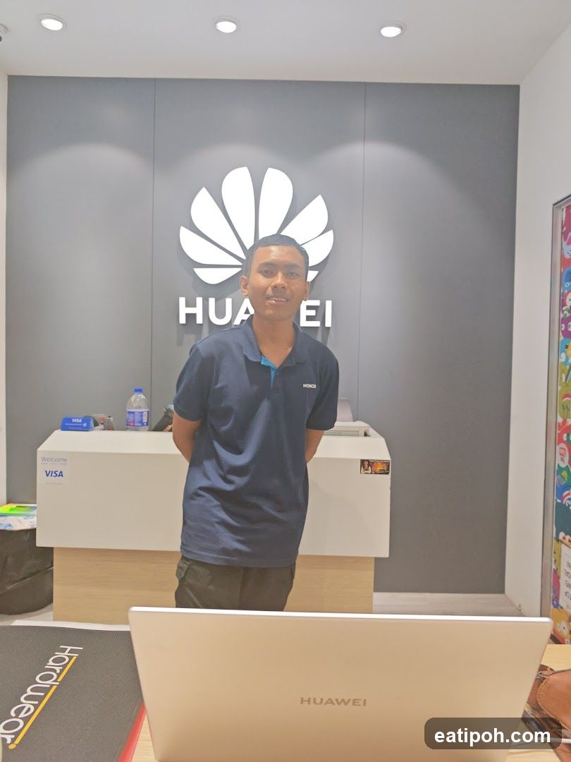 Huawei Store Interior