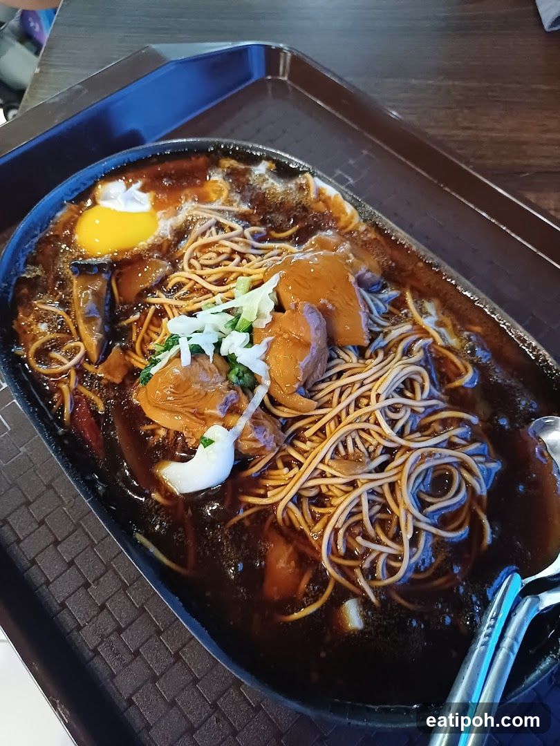 Food dish on tray