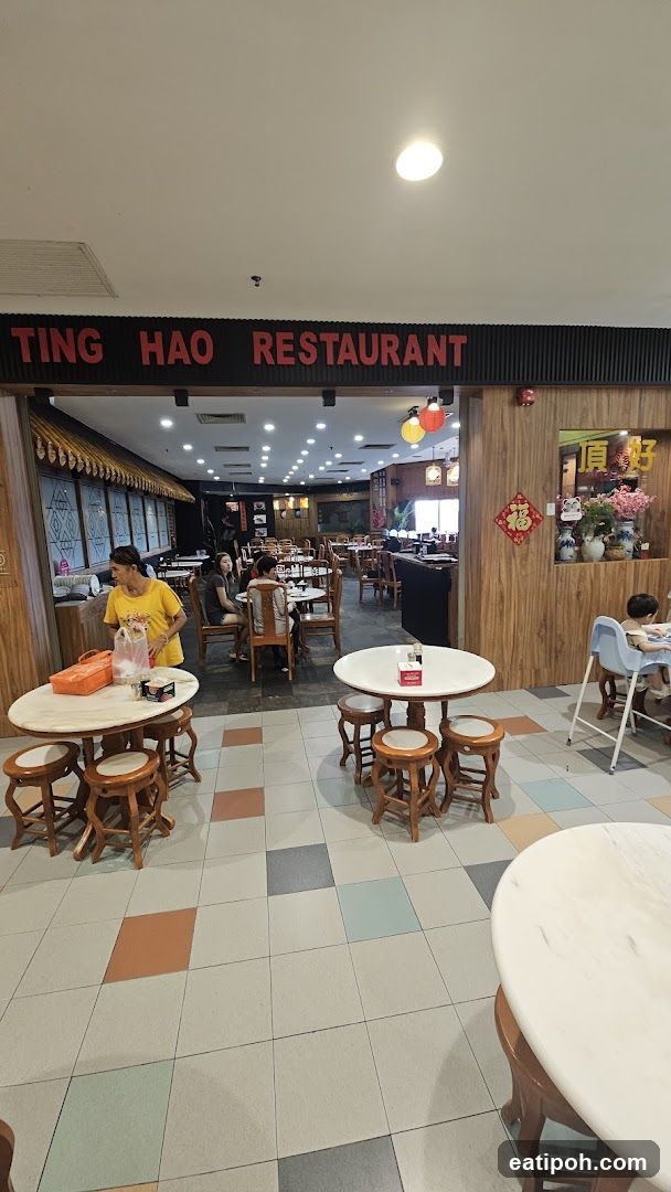 Ting Hao Restaurant Interior