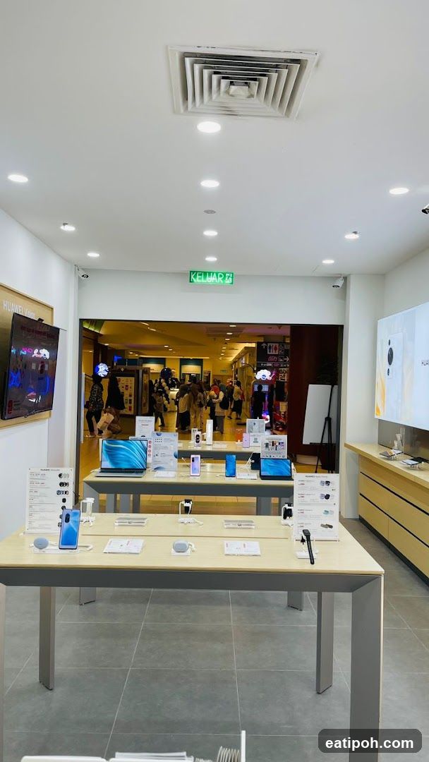 HUAWEI Authorized Experience Store