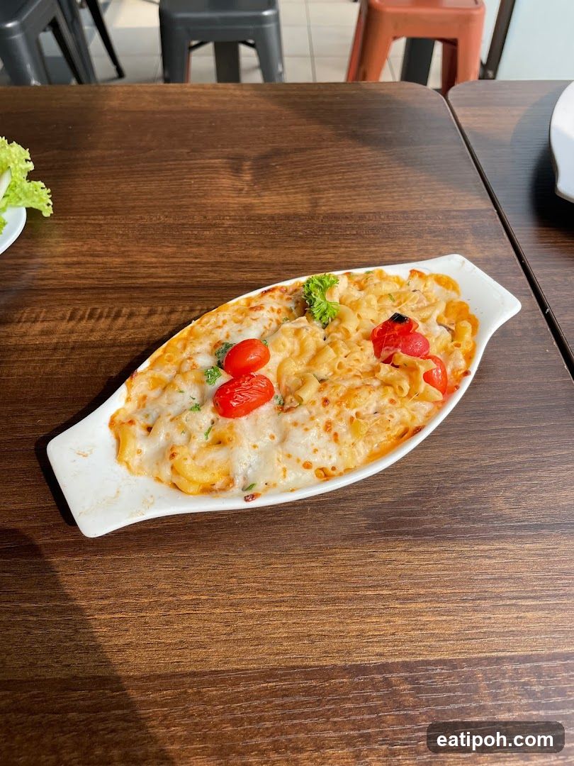 Macaroni Cheese Dish