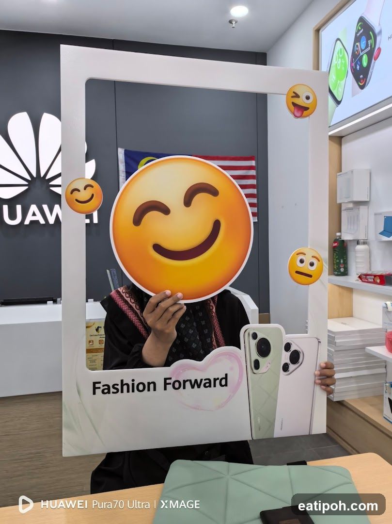 Huawei Store Interior