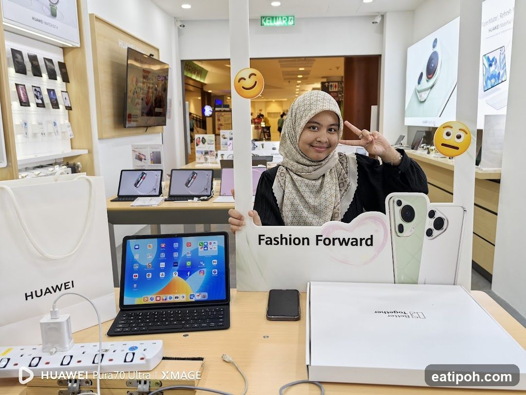 Huawei Store Interior
