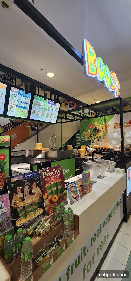 Boost Juice Stand Interior