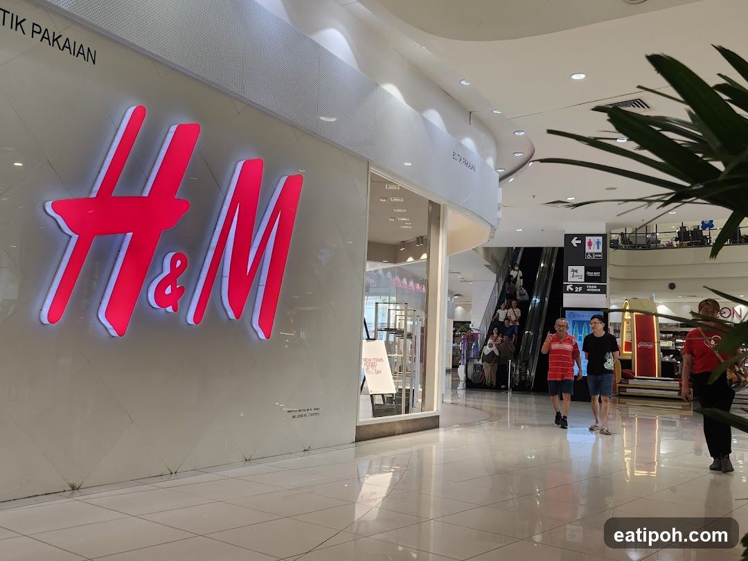 H&M Storefront Interior View