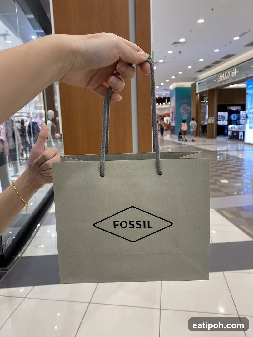 Fossil Shopping Bag