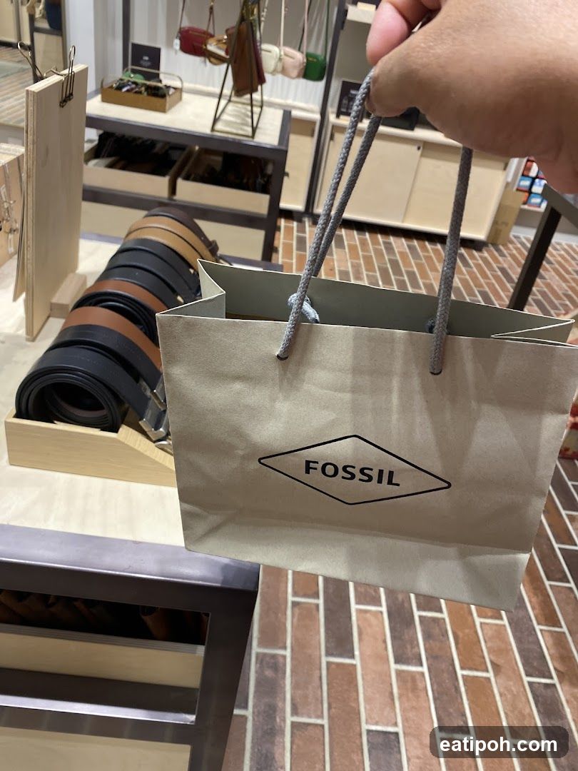 Fossil Shopping Bag