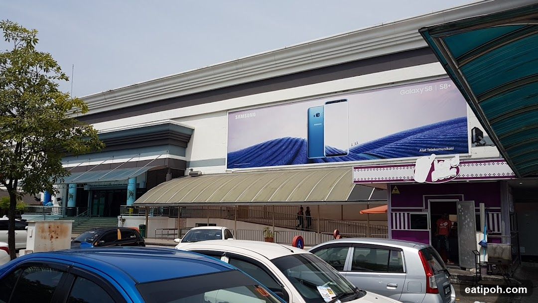 Samsung advertisement on building facade
