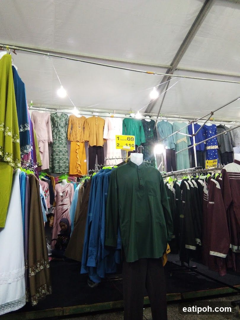 Clothing stall interior