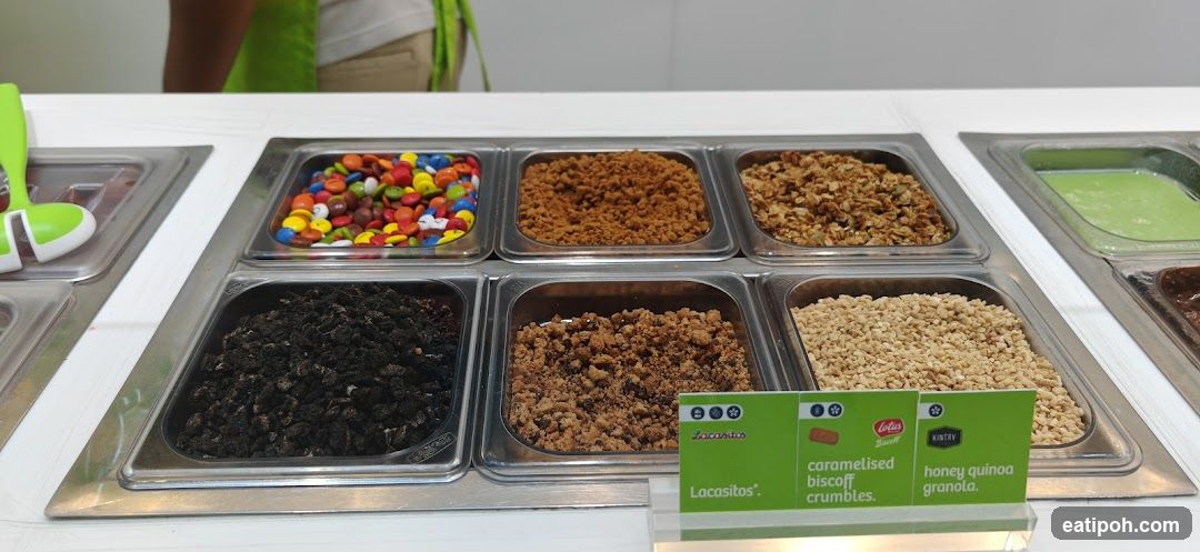 Ice cream topping station