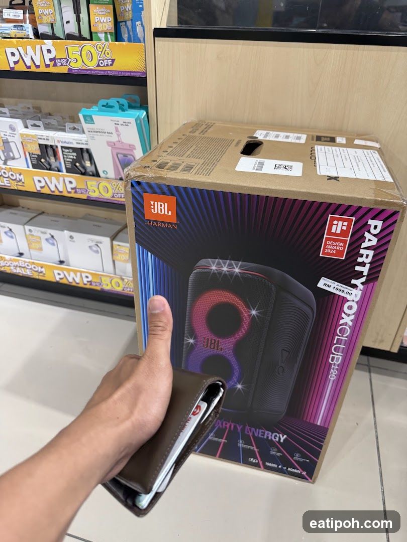 JBL PartyBox Club 200 Box in Store