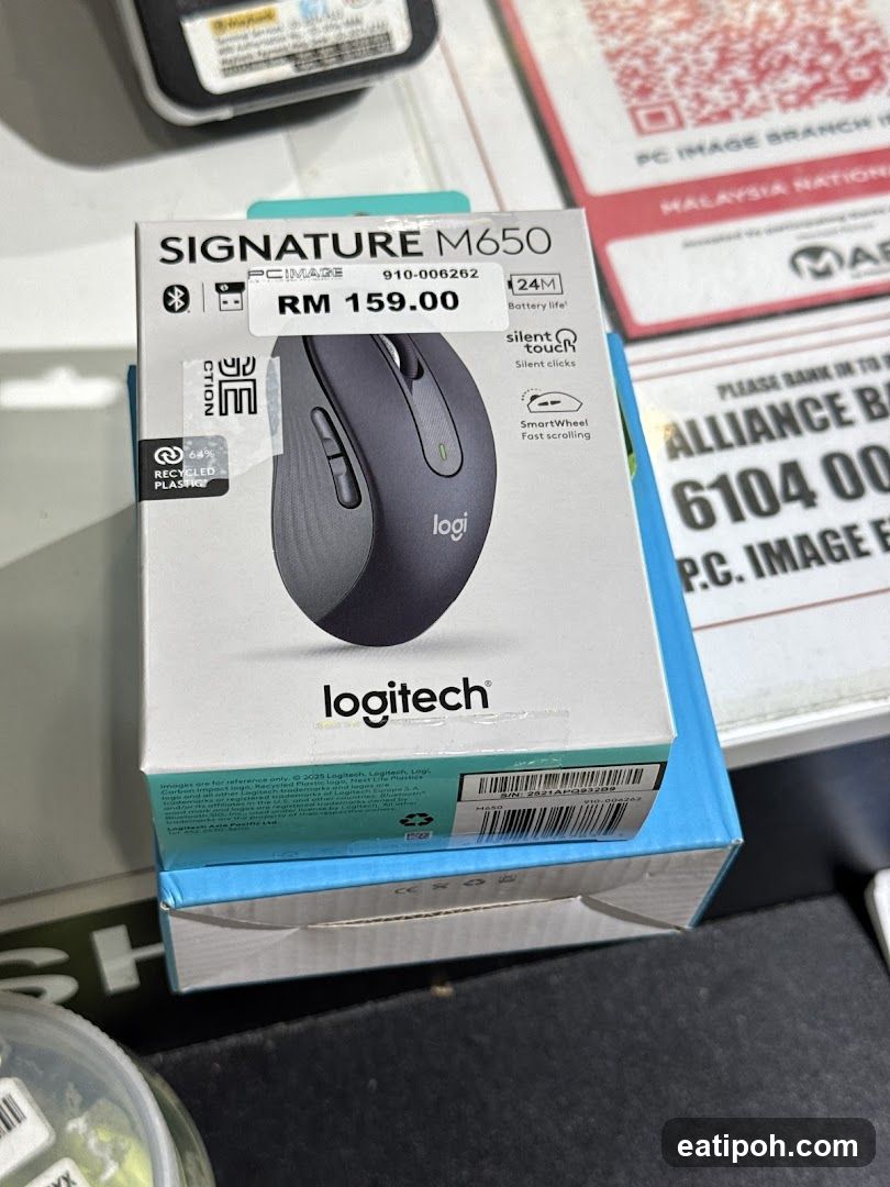 Logitech Signature M650 Mouse Box