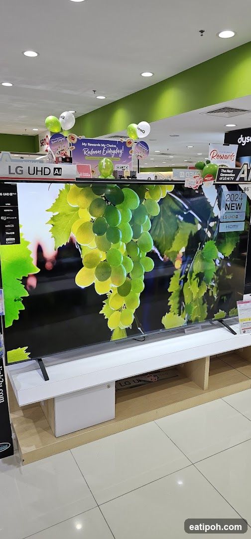 LG UHD AI Television Display