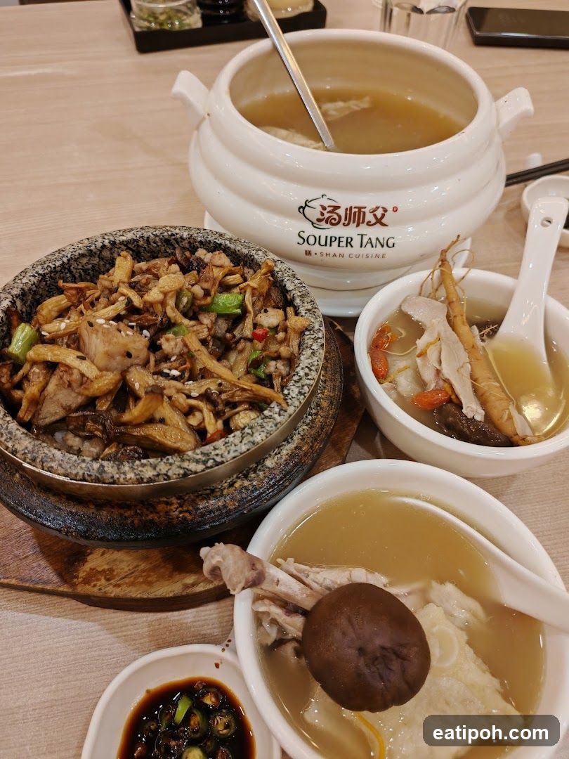 Souper Tang Shan Cuisine Interior
