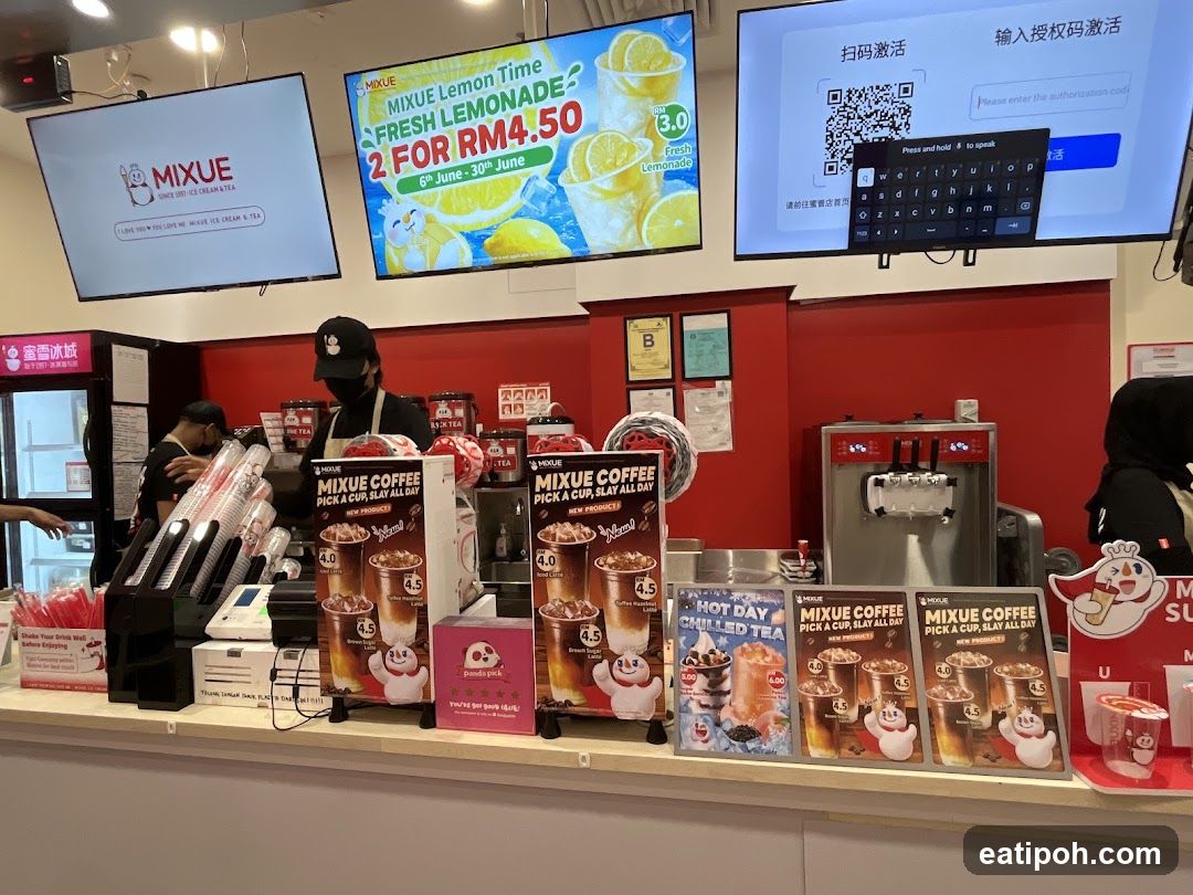 Mixue Ice Cream & Tea Counter