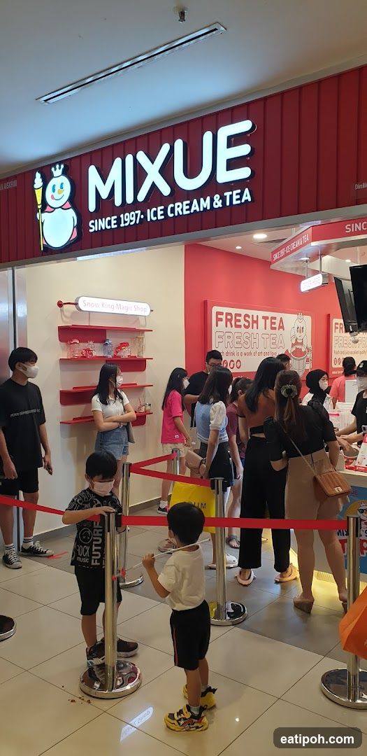 Mixue Ice Cream & Tea Store Interior