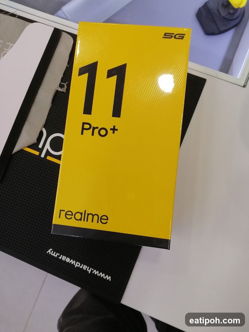 Realme 11 Pro+ Box