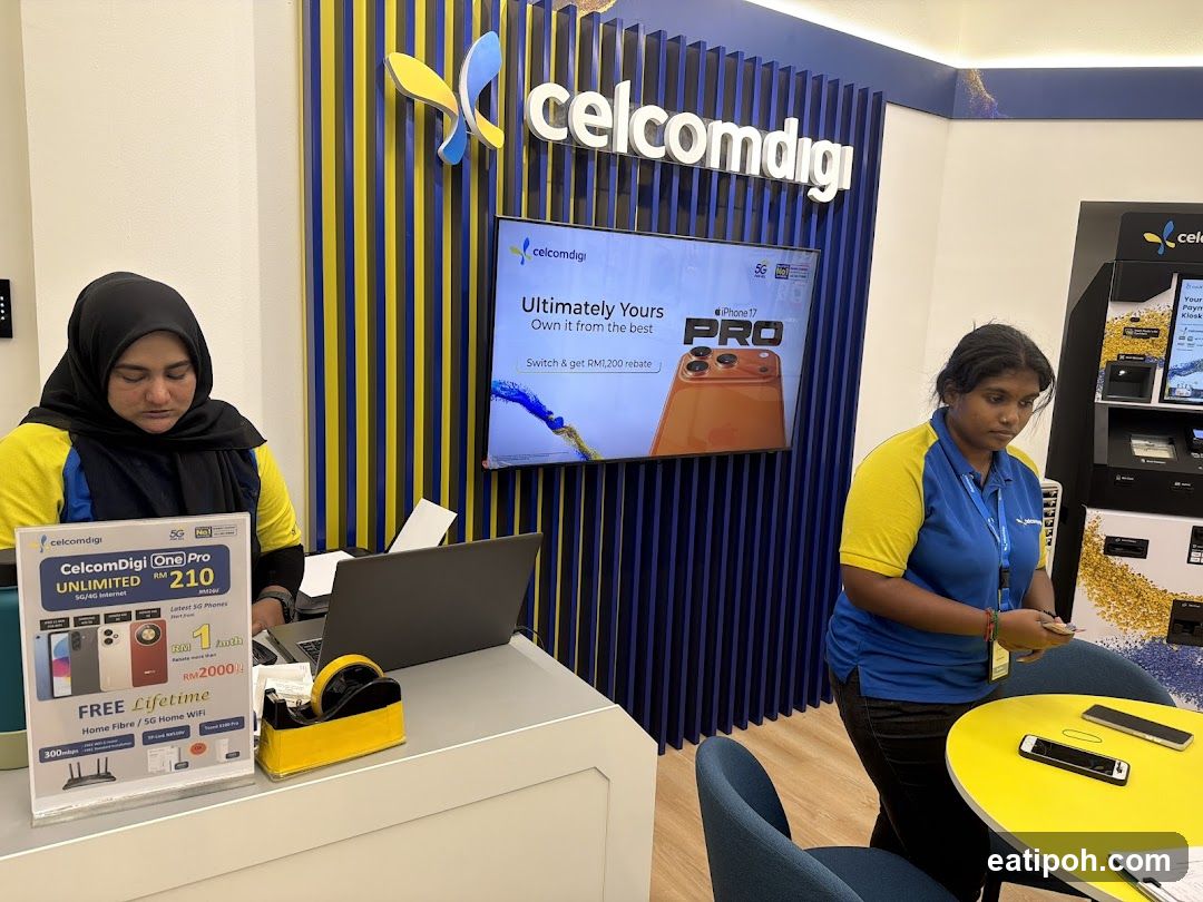 CelcomDigi Store Interior