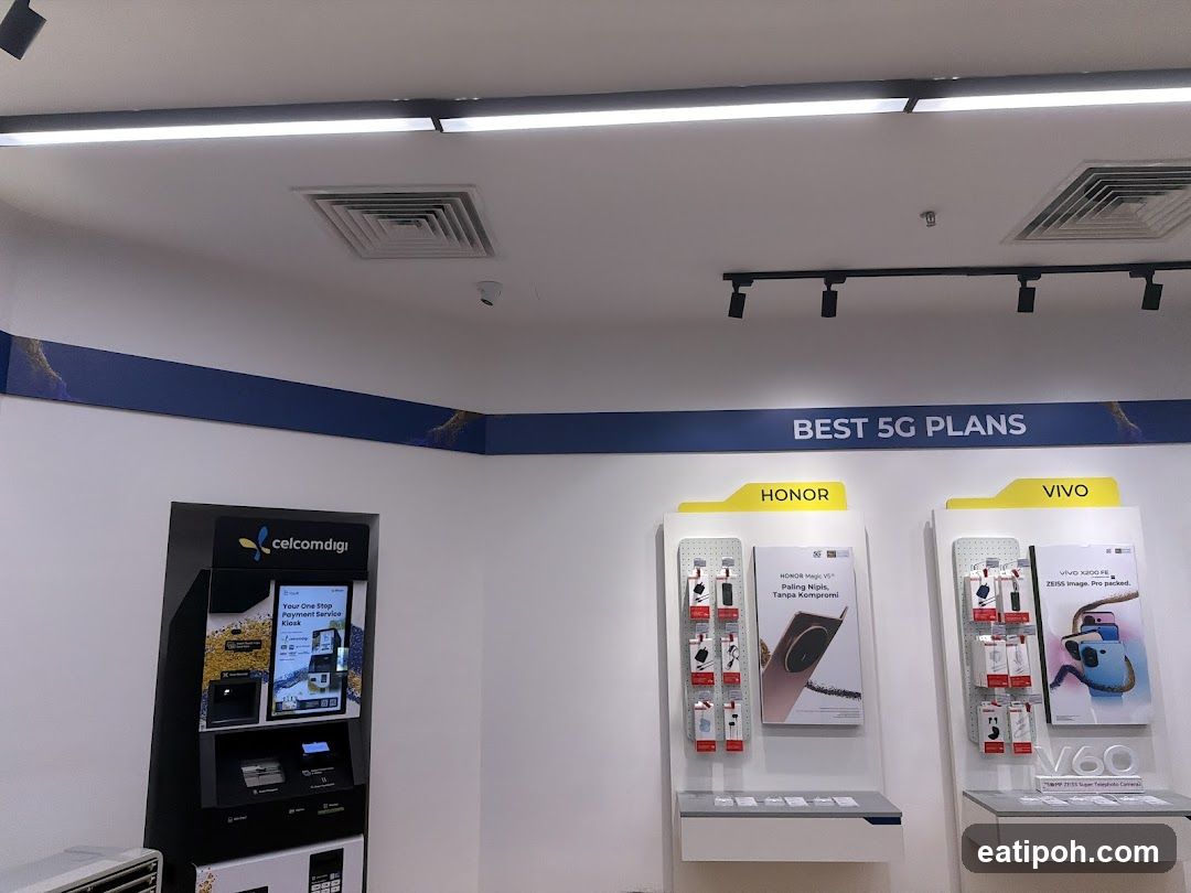 CelcomDigi Store Interior