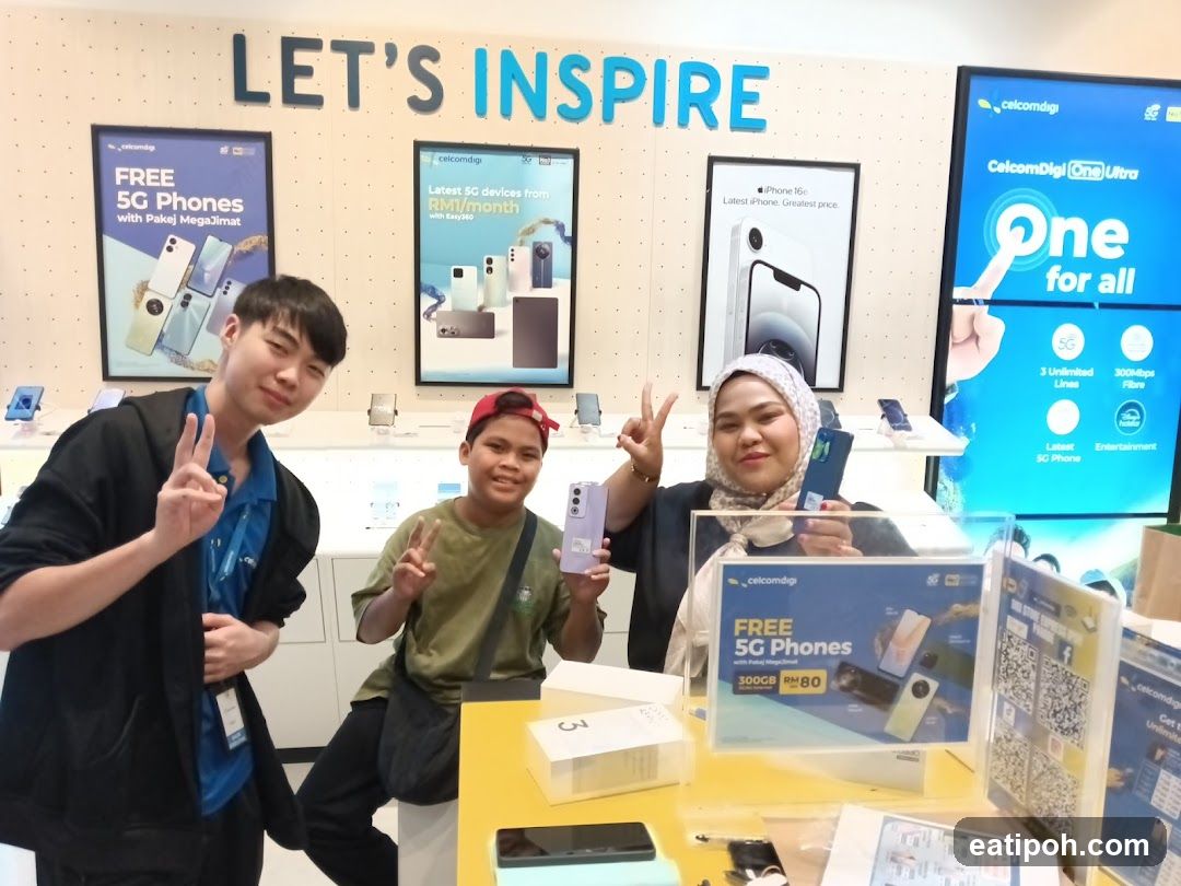 Inside a CelcomDigi store
