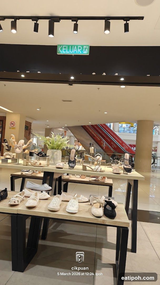 Shoe Display in Shopping Mall