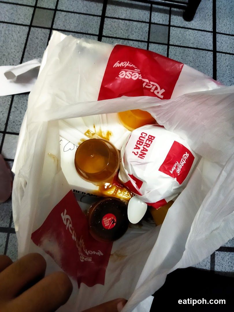 Food Packaging from Restaurant