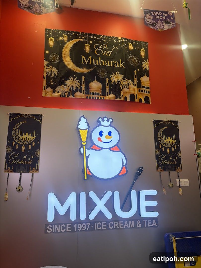 Mixue Ice Cream & Tea Interior Decor
