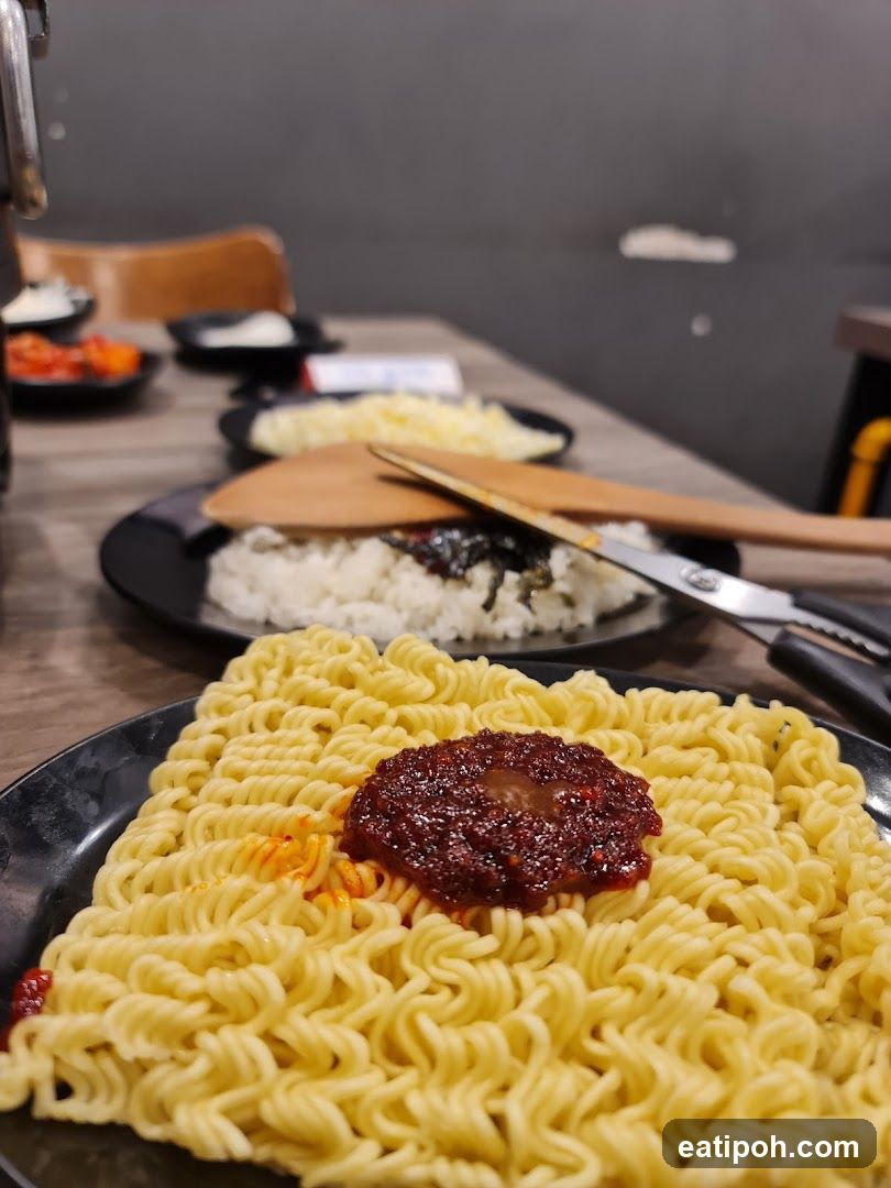 Restaurant Interior Food Scene