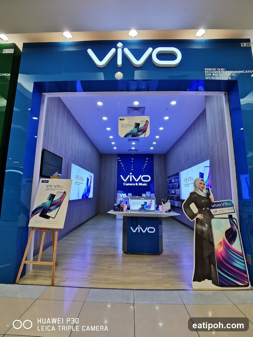 Vivo Storefront
