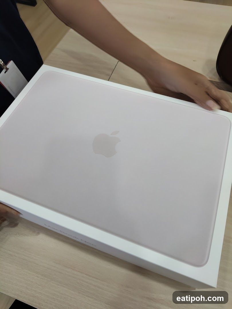 MacBook Pro Box