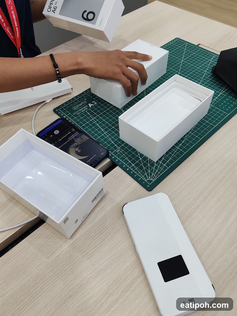 OPPO A6 smartphone unboxing