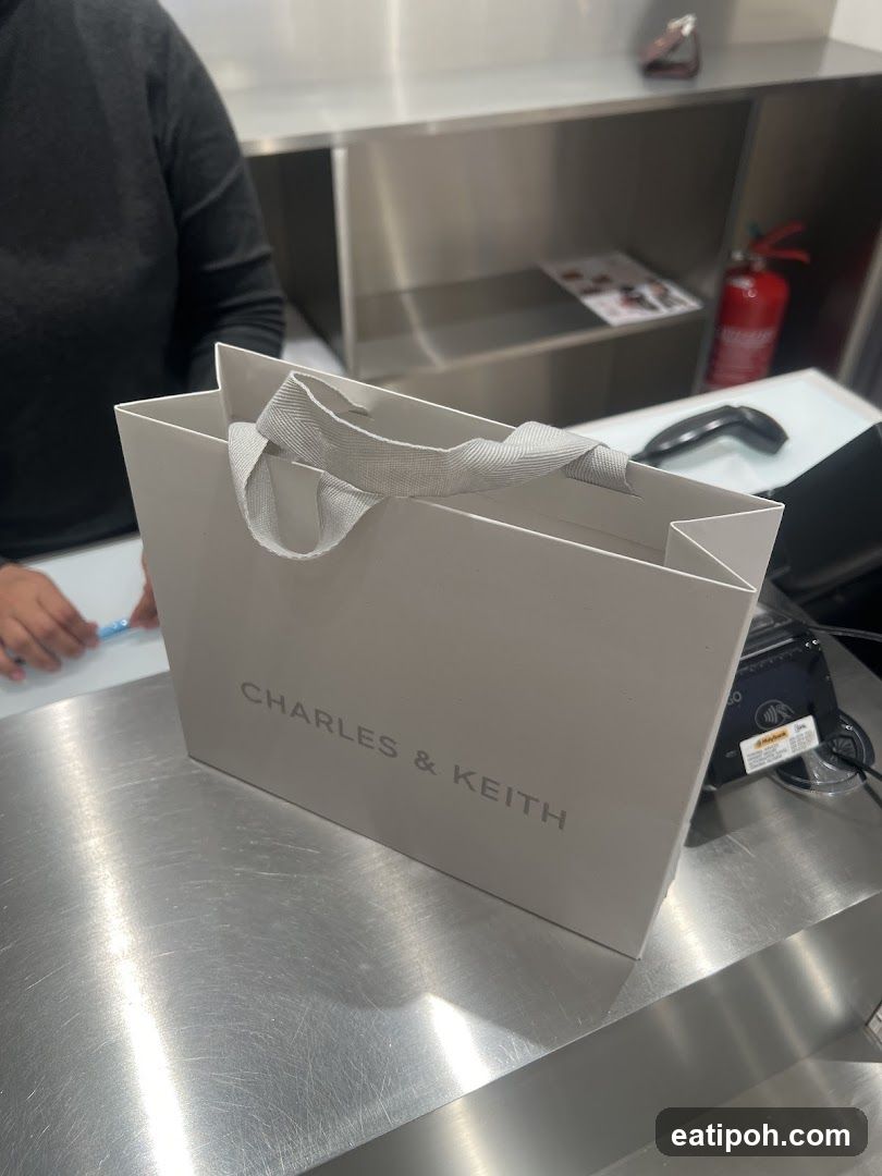 CHARLES & KEITH