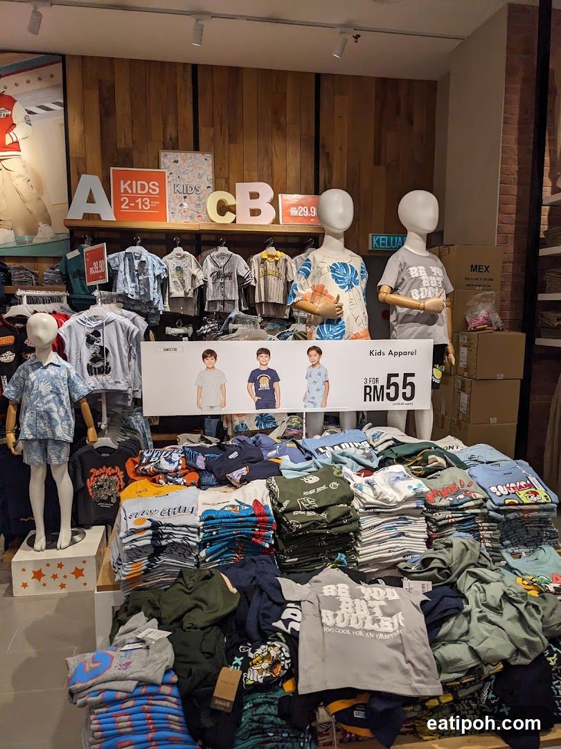 Kids Apparel Display