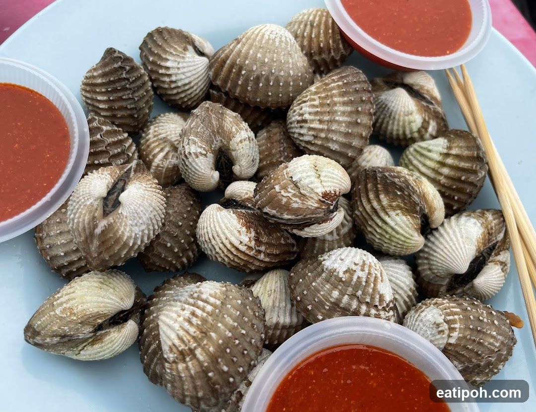 Seafood Plate with Chili Sauce