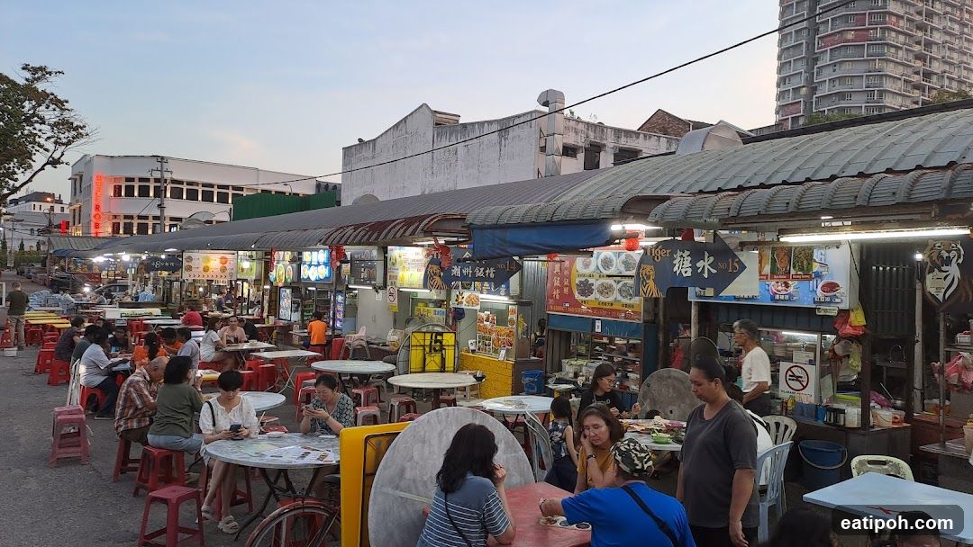 Outdoor Food Market Scene
