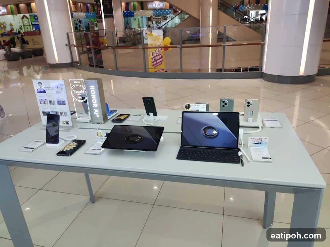 Honor Product Display in Mall