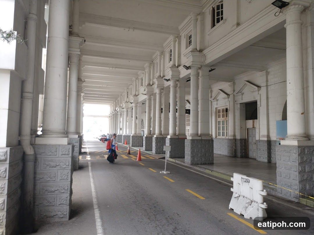 Covered walkway with columns