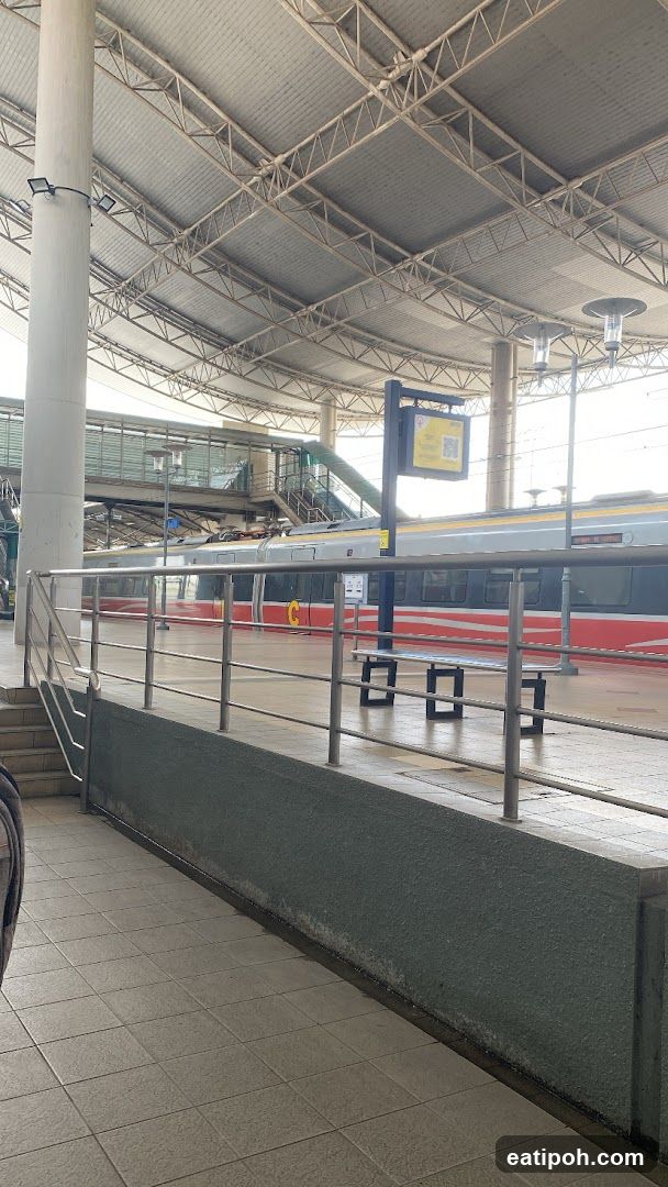 Train Station Platform