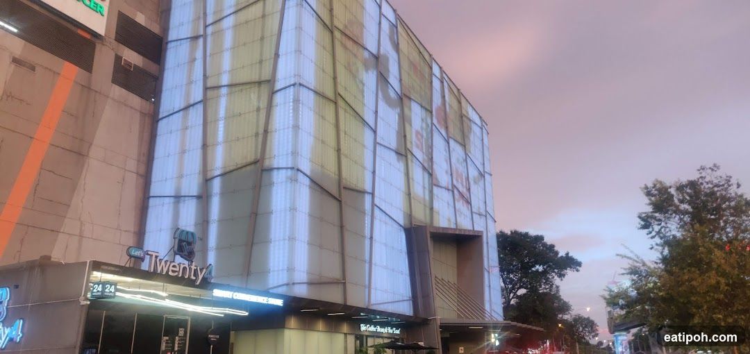 U Mobile Experience Centre