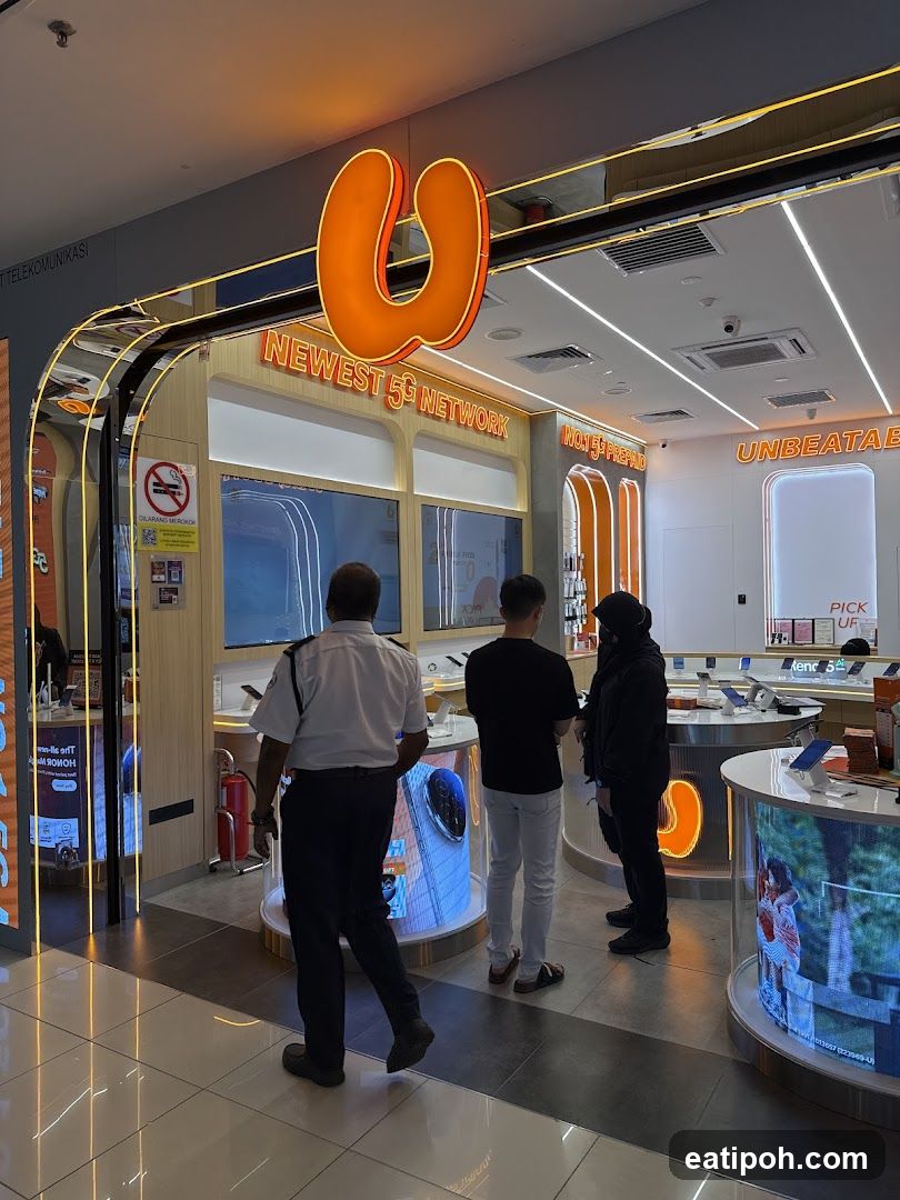 U Store Interior