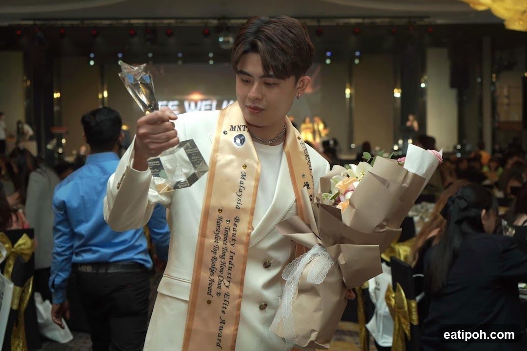 Award Ceremony Attendee