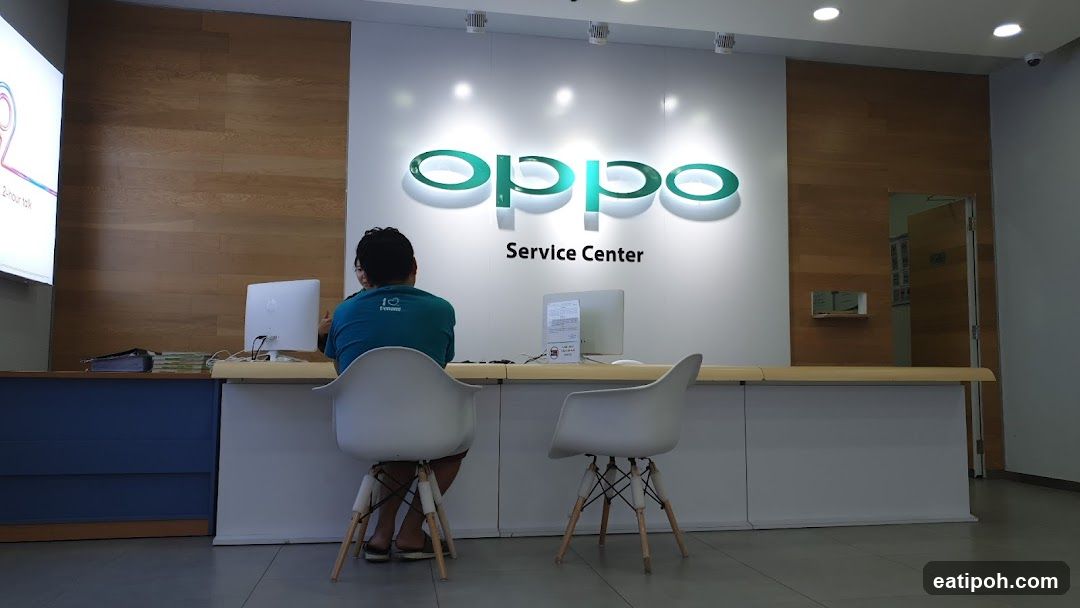 OPPO Service Center Interior