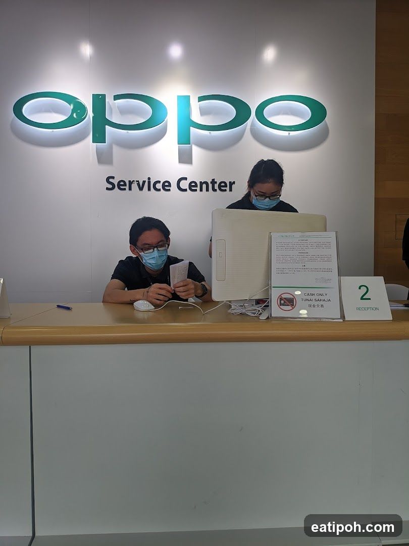 OPPO Service Center Interior