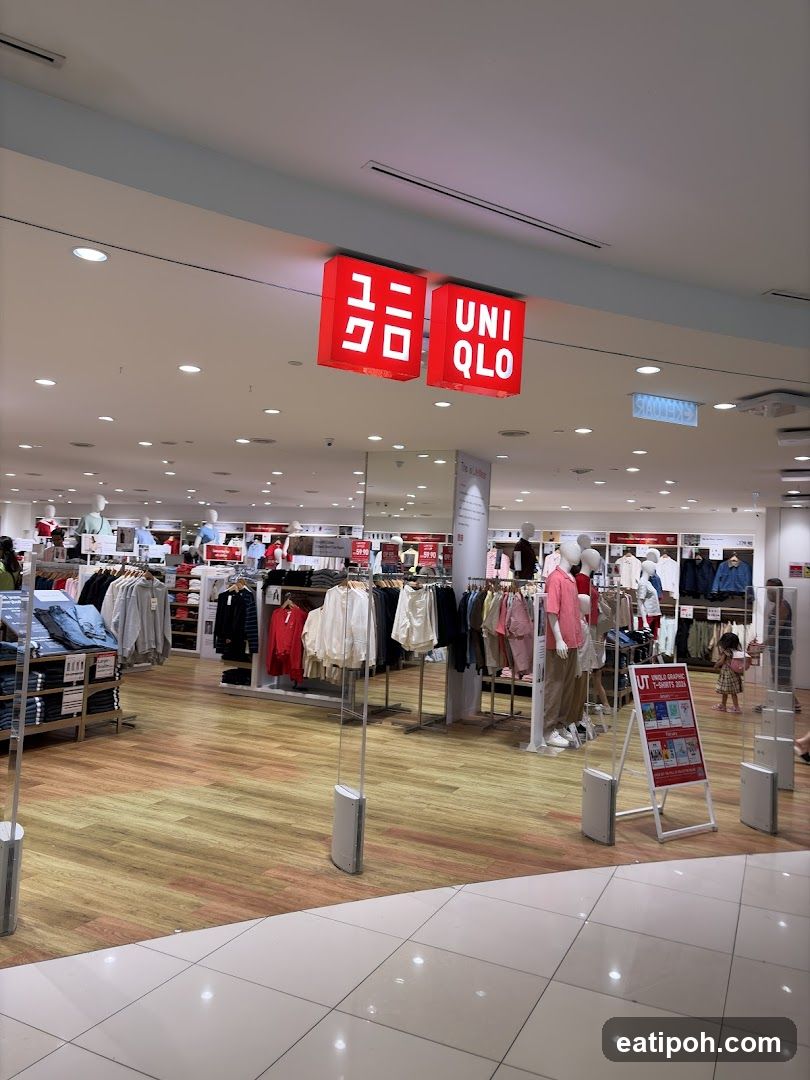 UNIQLO Store Interior