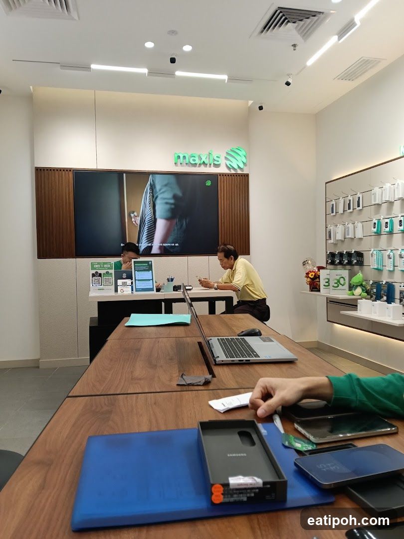 Maxis