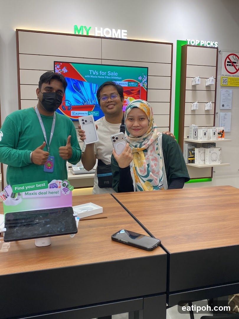 Inside Maxis Store